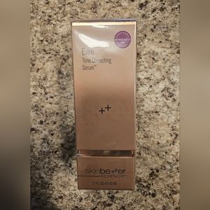 Even Tone Correcting Serum